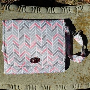 NWOT Lilly Bit Bag Wristlet/Crossbody Grey Pink Nylon Corduroy Unfold Pockets